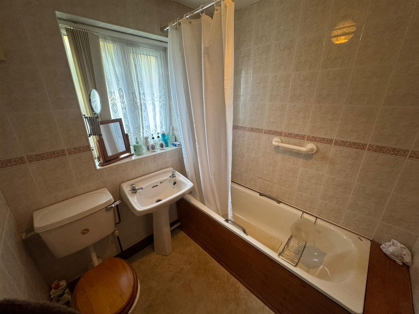 Bwllfa Road, Ynystawe, Swansea, SA6 5AL